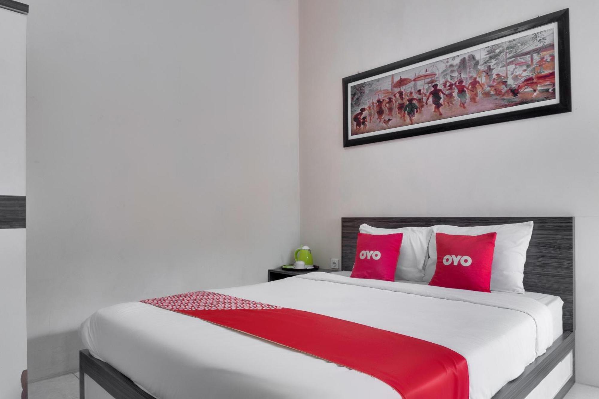Super Oyo 1579 Kate'El Inn Banyuwangi  Zewnętrze zdjęcie